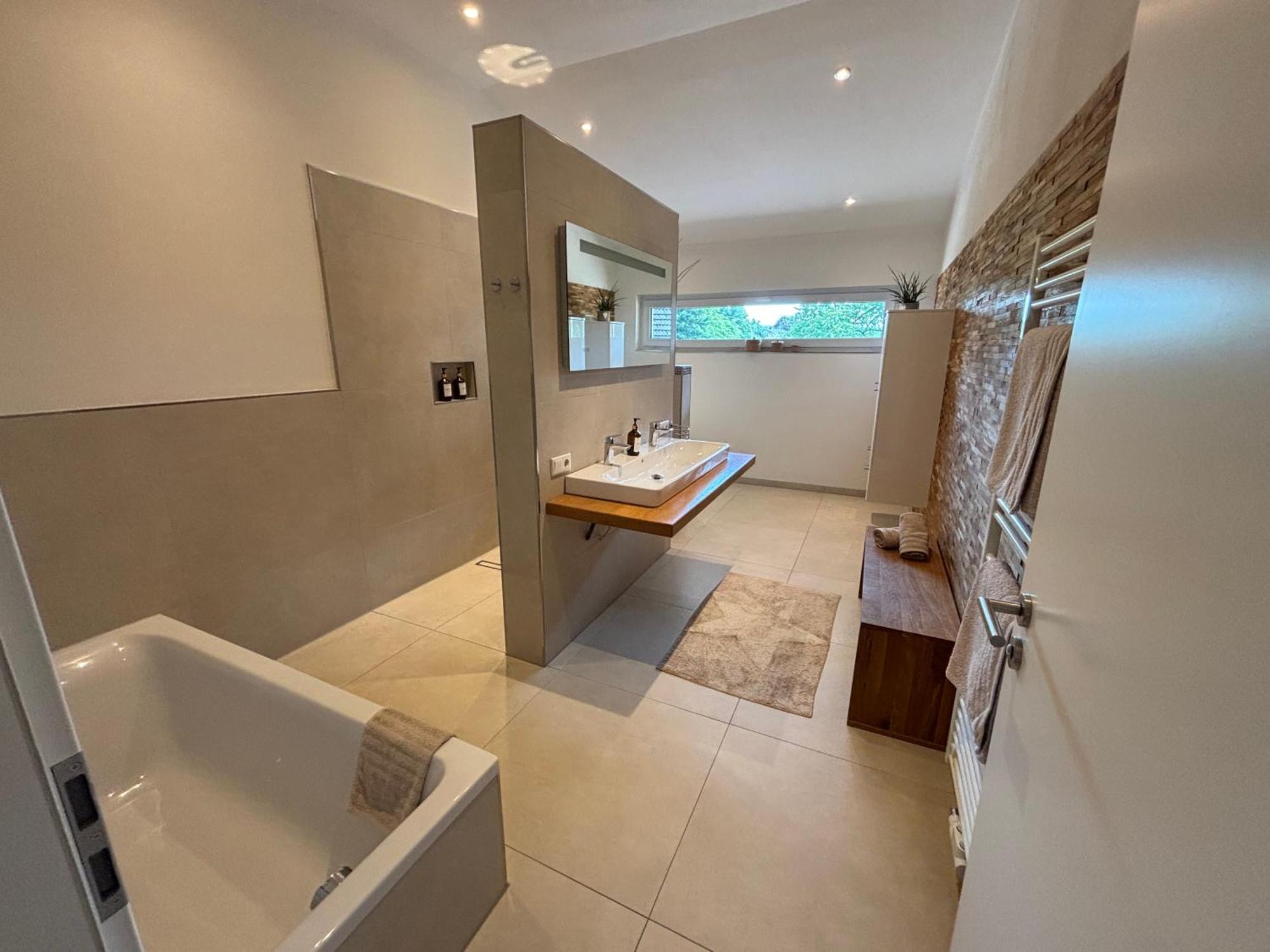 B&S-Apartment 100 Qm Neu Schlangen エクステリア 写真